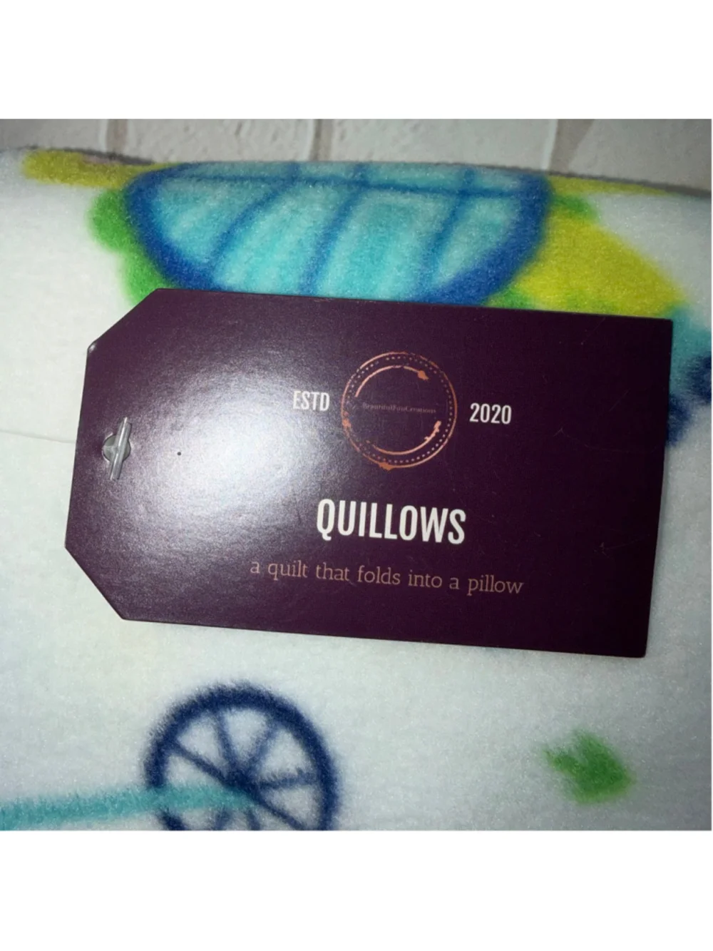 NWT Quillow Turle Pattern Fleece Quilt/Pillow Blanket 40 x 48